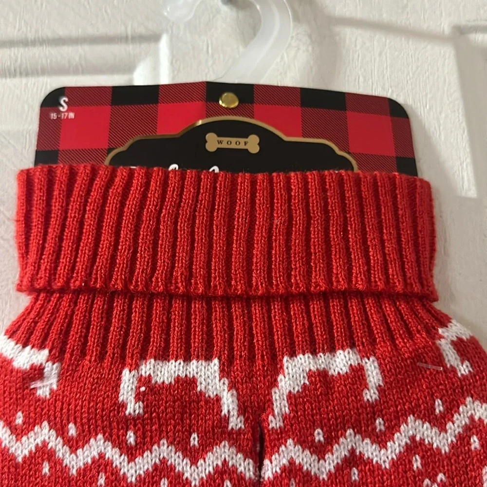WOOF PET APPAREL PET CHRISTMAS/HOLIDAY SWEATER: NEW WITH TAGS: SIZE SMALL